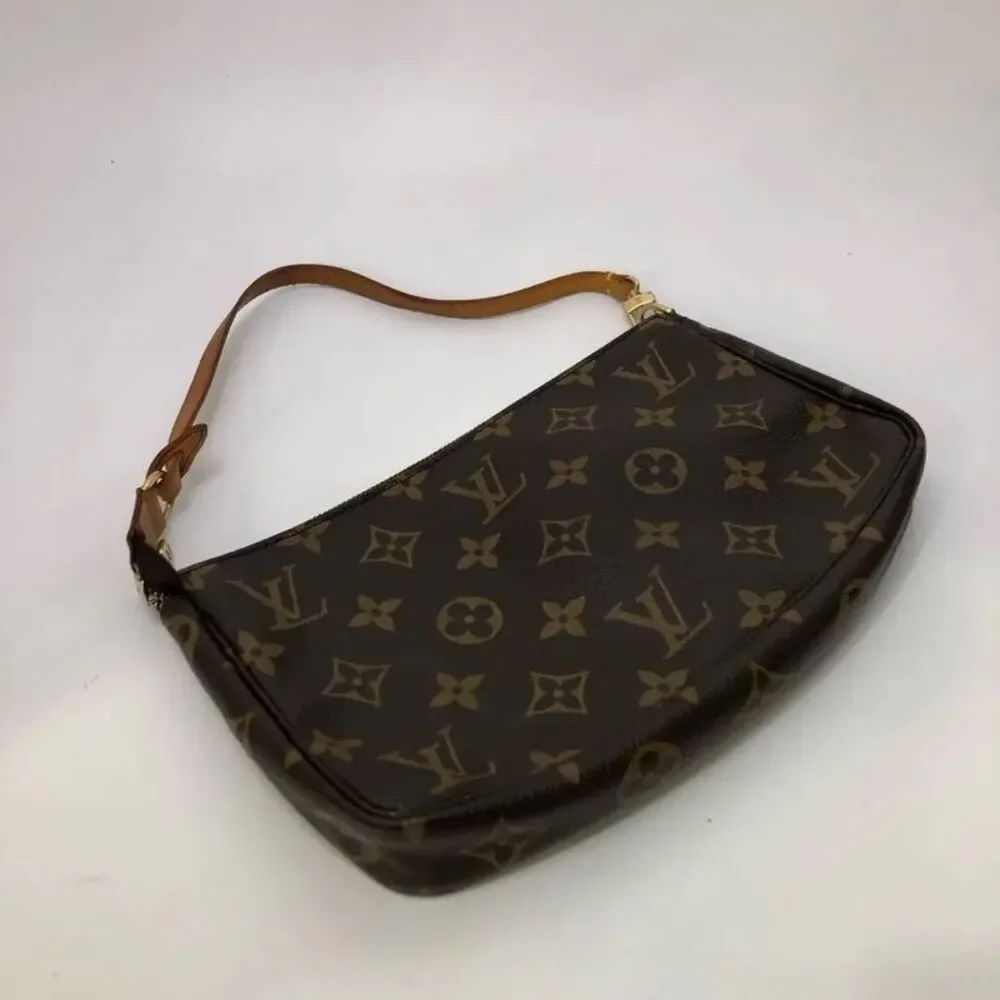 Louis Vuitton Women Pre-Loved Bag Very Good Condition
